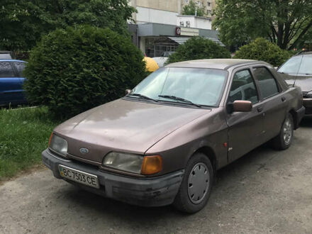Форд Сиерра 1988 в Львове на Automoto.ua Серый Форд Сиерра, объемом двигателя 2 л и пробегом 240 тыс. км за 1246 $, фото 1 на Automoto.ua