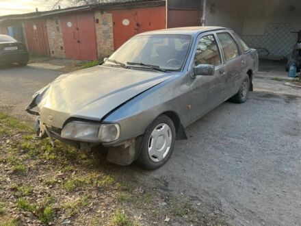 Форд Сиерра 1989 в Умани на Automoto.ua Серый Форд Сиерра, объемом двигателя 2 л и пробегом 98 тыс. км за 350 $, фото 1 на Automoto.ua