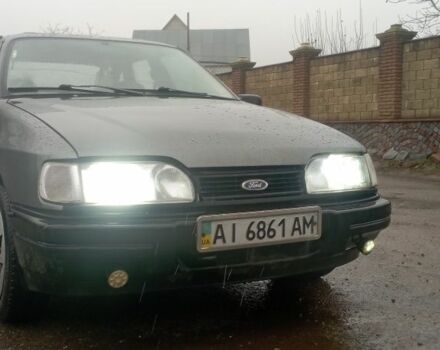 Серый Форд Сиерра, объемом двигателя 2 л и пробегом 135 тыс. км за 948 $, фото 1 на Automoto.ua