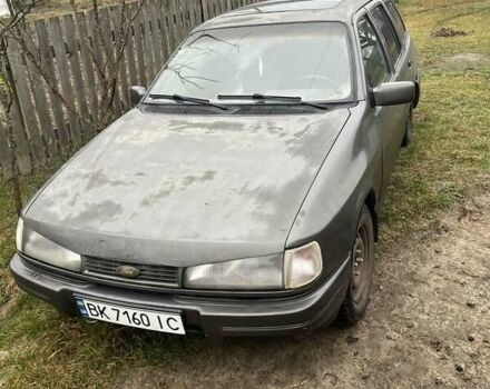 Серый Форд Сиерра, объемом двигателя 2 л и пробегом 250 тыс. км за 550 $, фото 1 на Automoto.ua