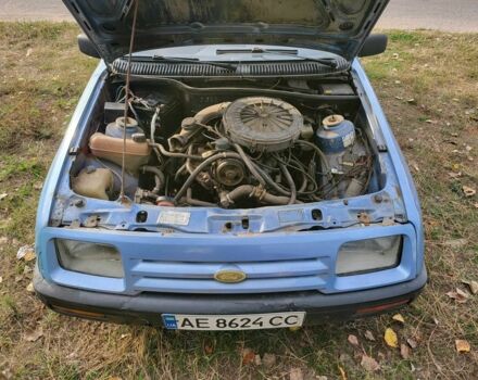 Форд Сиерра 1985 в Днепре (Днепропетровске) на Automoto.ua Синий Форд Сиерра, объемом двигателя 1.8 л и пробегом 500 тыс. км за 950 $, фото 13 на Automoto.ua