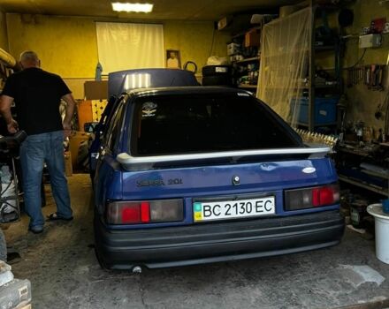 Синій Форд Сієрра, об'ємом двигуна 2 л та пробігом 300 тис. км за 1350 $, фото 4 на Automoto.ua