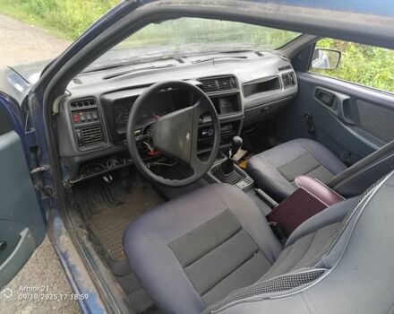 Синий Форд Сиерра, объемом двигателя 2.3 л и пробегом 222 тыс. км за 594 $, фото 4 на Automoto.ua