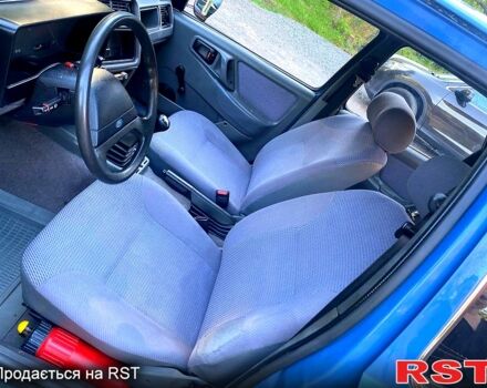 Синий Форд Сиерра, объемом двигателя 1.8 л и пробегом 190 тыс. км за 1100 $, фото 10 на Automoto.ua