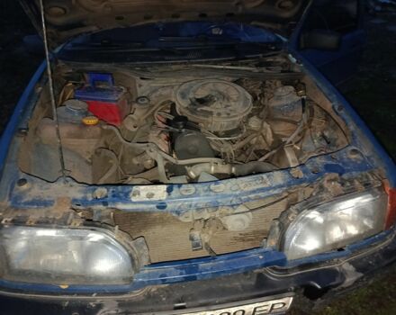 Синий Форд Сиерра, объемом двигателя 2 л и пробегом 90 тыс. км за 500 $, фото 7 на Automoto.ua