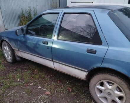 Синий Форд Сиерра, объемом двигателя 2 л и пробегом 250 тыс. км за 710 $, фото 4 на Automoto.ua