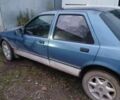 Синий Форд Сиерра, объемом двигателя 2 л и пробегом 250 тыс. км за 710 $, фото 4 на Automoto.ua