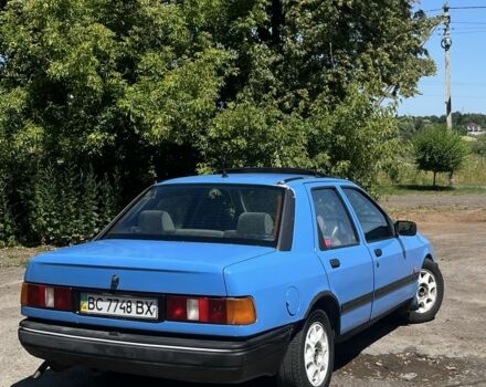 Синий Форд Сиерра, объемом двигателя 2 л и пробегом 250 тыс. км за 900 $, фото 4 на Automoto.ua