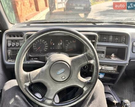 Синий Форд Сиерра, объемом двигателя 2 л и пробегом 172 тыс. км за 800 $, фото 7 на Automoto.ua