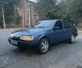 Синий Форд Сиерра, объемом двигателя 1.8 л и пробегом 240 тыс. км за 800 $, фото 1 на Automoto.ua