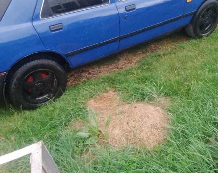 Синій Форд Сієрра, об'ємом двигуна 2 л та пробігом 500 тис. км за 700 $, фото 3 на Automoto.ua