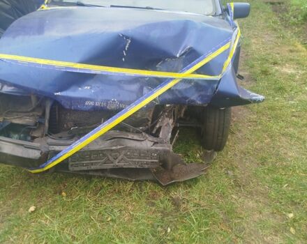 Синий Форд Сиерра, объемом двигателя 2 л и пробегом 455 тыс. км за 369 $, фото 2 на Automoto.ua