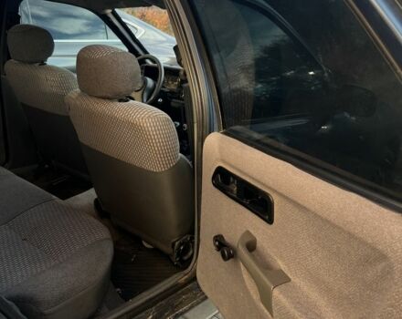 Синий Форд Сиерра, объемом двигателя 2 л и пробегом 40 тыс. км за 1150 $, фото 5 на Automoto.ua