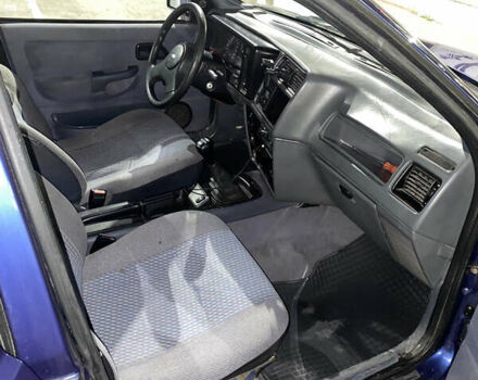 Синий Форд Сиерра, объемом двигателя 2 л и пробегом 300 тыс. км за 1200 $, фото 19 на Automoto.ua