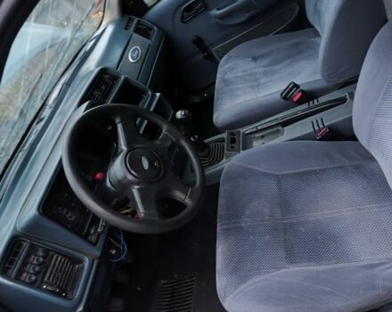 Синий Форд Сиерра, объемом двигателя 2 л и пробегом 200 тыс. км за 800 $, фото 6 на Automoto.ua