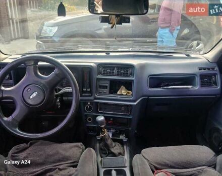 Синій Форд Сієрра, об'ємом двигуна 2 л та пробігом 270 тис. км за 1087 $, фото 3 на Automoto.ua