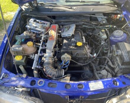 Синий Форд Сиерра, объемом двигателя 2 л и пробегом 200 тыс. км за 500 $, фото 6 на Automoto.ua