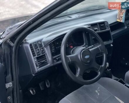 Синий Форд Сиерра, объемом двигателя 2 л и пробегом 400 тыс. км за 1350 $, фото 4 на Automoto.ua