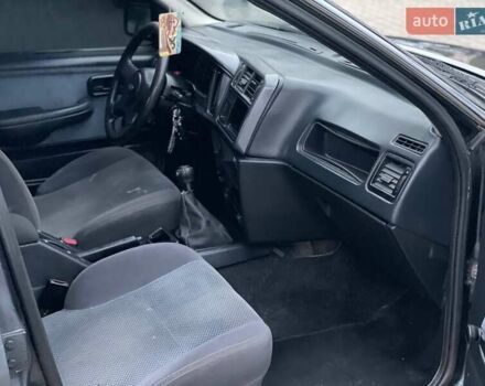 Синий Форд Сиерра, объемом двигателя 2 л и пробегом 400 тыс. км за 1350 $, фото 3 на Automoto.ua