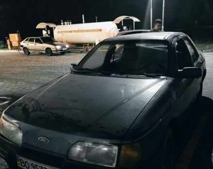 Синий Форд Сиерра, объемом двигателя 2 л и пробегом 150 тыс. км за 850 $, фото 2 на Automoto.ua