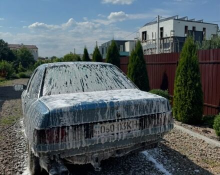 Синий Форд Сиерра, объемом двигателя 2 л и пробегом 1000 тыс. км за 749 $, фото 3 на Automoto.ua