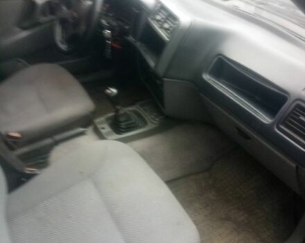 Синий Форд Сиерра, объемом двигателя 2.3 л и пробегом 500 тыс. км за 1020 $, фото 3 на Automoto.ua