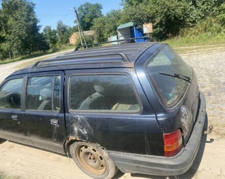 Синий Форд Сиерра, объемом двигателя 2 л и пробегом 250 тыс. км за 448 $, фото 3 на Automoto.ua