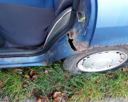 Синий Форд Сиерра, объемом двигателя 0 л и пробегом 150 тыс. км за 500 $, фото 7 на Automoto.ua