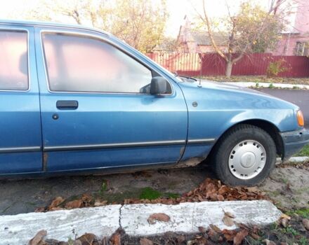 Синий Форд Сиерра, объемом двигателя 0 л и пробегом 150 тыс. км за 500 $, фото 6 на Automoto.ua