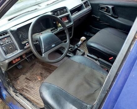 Синий Форд Сиерра, объемом двигателя 16 л и пробегом 0 тыс. км за 550 $, фото 3 на Automoto.ua