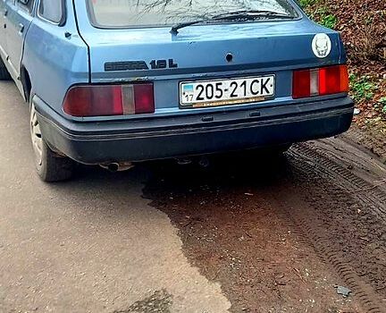 Синий Форд Сиерра, объемом двигателя 1.6 л и пробегом 200 тыс. км за 750 $, фото 1 на Automoto.ua