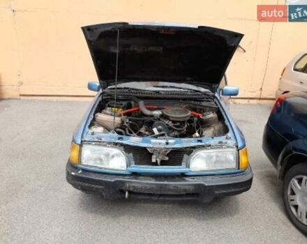 Синий Форд Сиерра, объемом двигателя 1.99 л и пробегом 350 тыс. км за 999 $, фото 3 на Automoto.ua