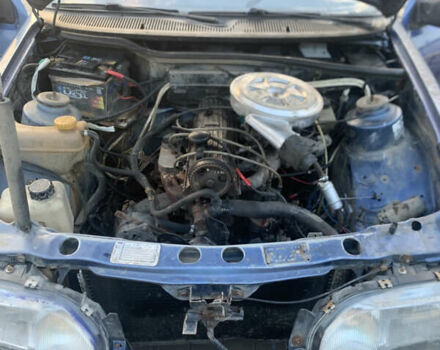 Синій Форд Сієрра, об'ємом двигуна 1.8 л та пробігом 200 тис. км за 600 $, фото 11 на Automoto.ua