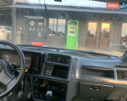 Синій Форд Сієрра, об'ємом двигуна 1.8 л та пробігом 200 тис. км за 600 $, фото 7 на Automoto.ua