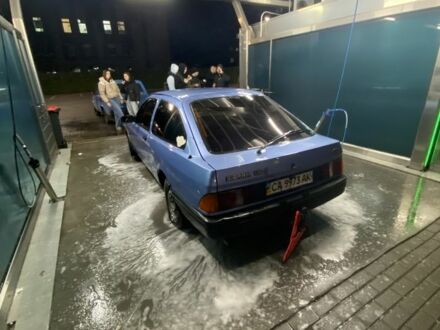 Синий Форд Сиерра, объемом двигателя 1.6 л и пробегом 100 тыс. км за 580 $, фото 1 на Automoto.ua