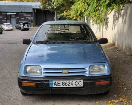 Синий Форд Сиерра, объемом двигателя 1.8 л и пробегом 500 тыс. км за 950 $, фото 1 на Automoto.ua