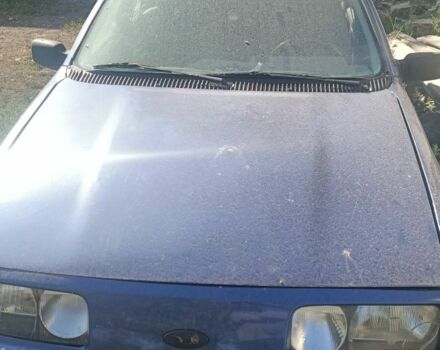 Синий Форд Сиерра, объемом двигателя 1.8 л и пробегом 10 тыс. км за 355 $, фото 1 на Automoto.ua