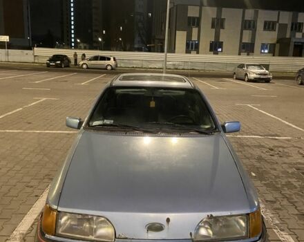 Синий Форд Сиерра, объемом двигателя 1.8 л и пробегом 100 тыс. км за 350 $, фото 1 на Automoto.ua