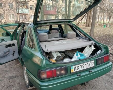 Зелений Форд Сієрра, об'ємом двигуна 1.6 л та пробігом 200 тис. км за 1799 $, фото 7 на Automoto.ua