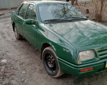 Зелений Форд Сієрра, об'ємом двигуна 1.6 л та пробігом 200 тис. км за 1799 $, фото 2 на Automoto.ua