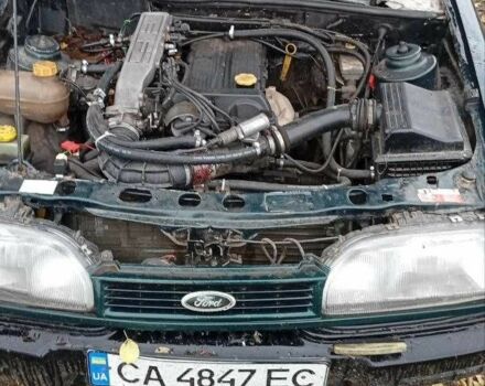 Форд Сієрра 1992 у Прилуках на Automoto.ua Зелений Форд Сієрра, об'ємом двигуна 2 л та пробігом 47 тис. км за 955 $, фото 15 на Automoto.ua