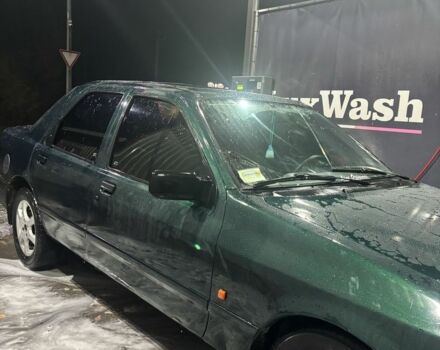 Зеленый Форд Сиерра, объемом двигателя 1.6 л и пробегом 100 тыс. км за 643 $, фото 1 на Automoto.ua