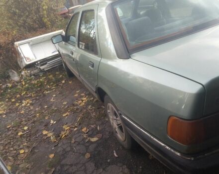 Зелений Форд Сієрра, об'ємом двигуна 1.8 л та пробігом 1 тис. км за 1300 $, фото 2 на Automoto.ua