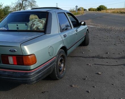 Зелений Форд Сієрра, об'ємом двигуна 2 л та пробігом 3 тис. км за 1500 $, фото 13 на Automoto.ua