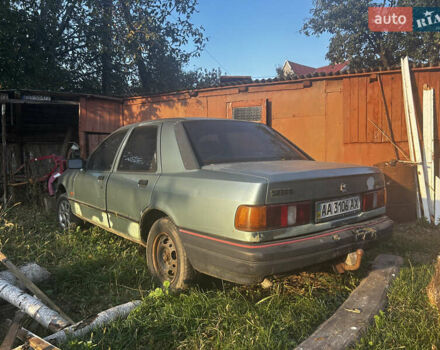 Зеленый Форд Сиерра, объемом двигателя 2 л и пробегом 400 тыс. км за 800 $, фото 5 на Automoto.ua