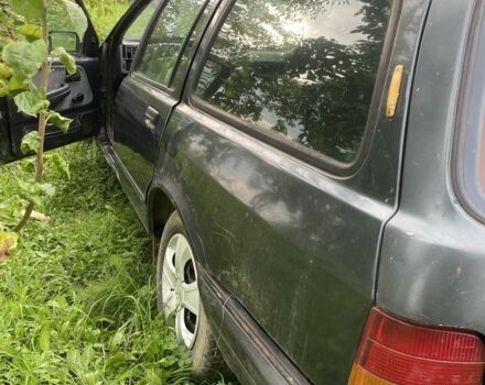 Зелений Форд Сієрра, об'ємом двигуна 1.8 л та пробігом 200 тис. км за 450 $, фото 2 на Automoto.ua