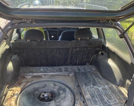 Зеленый Форд Сиерра, объемом двигателя 1.8 л и пробегом 250 тыс. км за 400 $, фото 5 на Automoto.ua