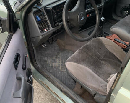 Зелений Форд Сієрра, об'ємом двигуна 1.8 л та пробігом 250 тис. км за 700 $, фото 8 на Automoto.ua