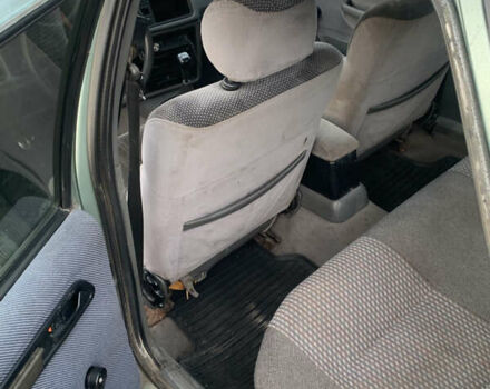 Зелений Форд Сієрра, об'ємом двигуна 1.8 л та пробігом 250 тис. км за 700 $, фото 9 на Automoto.ua