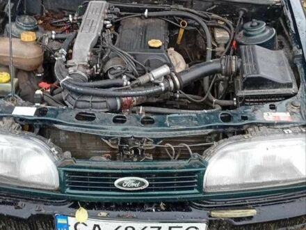 Форд Сиерра 1992 в Прилуках на Automoto.ua Зеленый Форд Сиерра, объемом двигателя 2 л и пробегом 47 тыс. км за 955 $, фото 1 на Automoto.ua